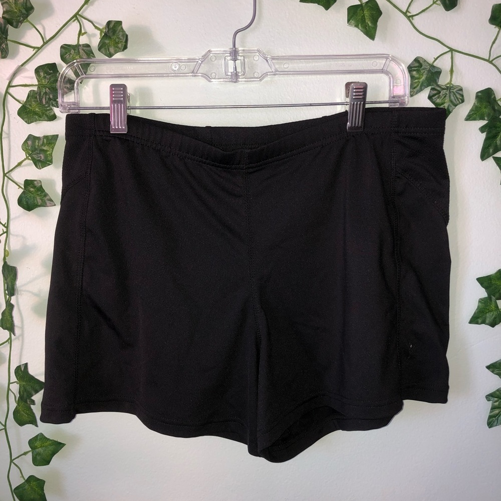 ❌SOLD - Stretchy black dance shorts!